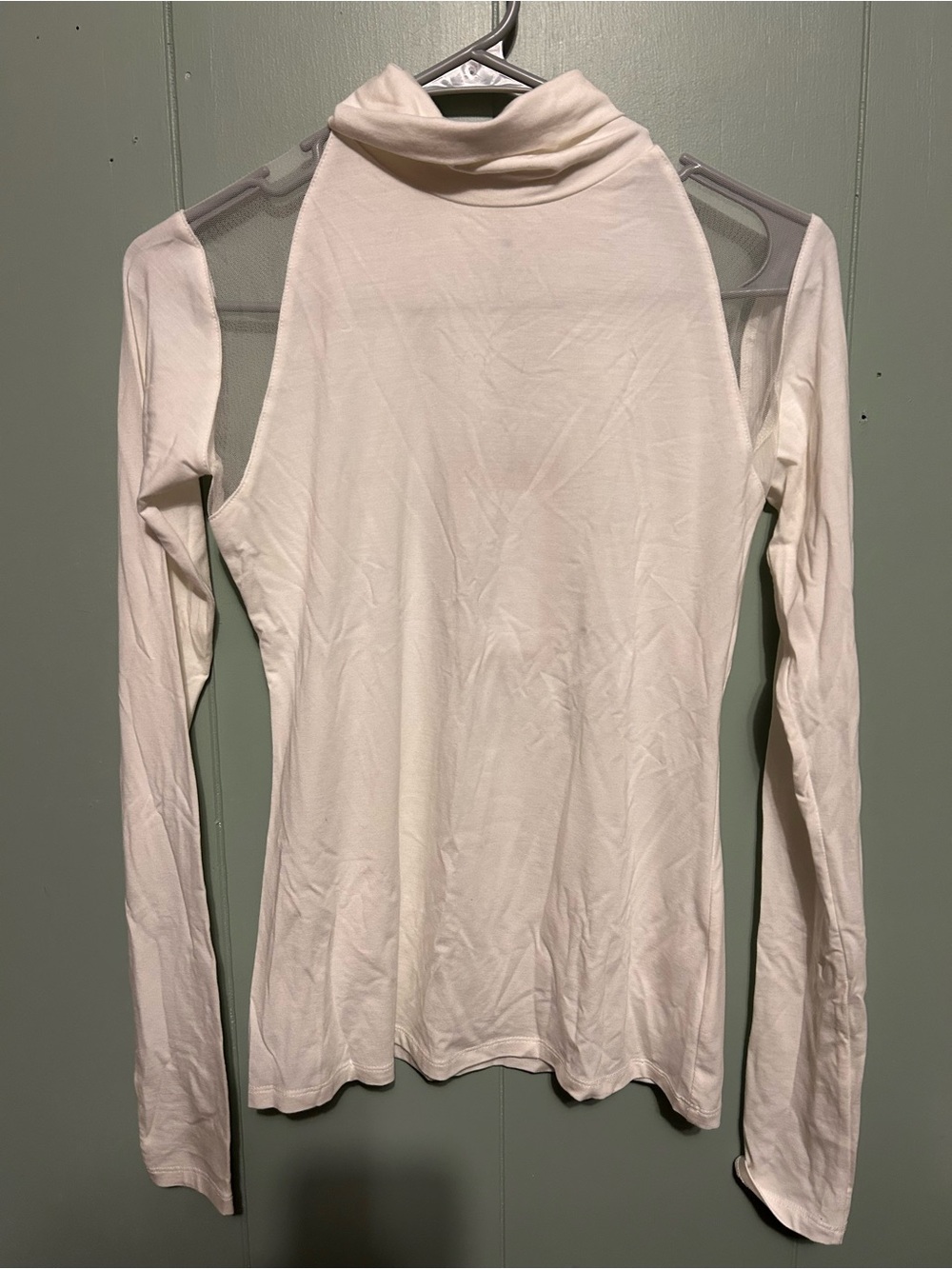 Marcella NYC Women's Off White Long-Sleeve Turtleneck Top